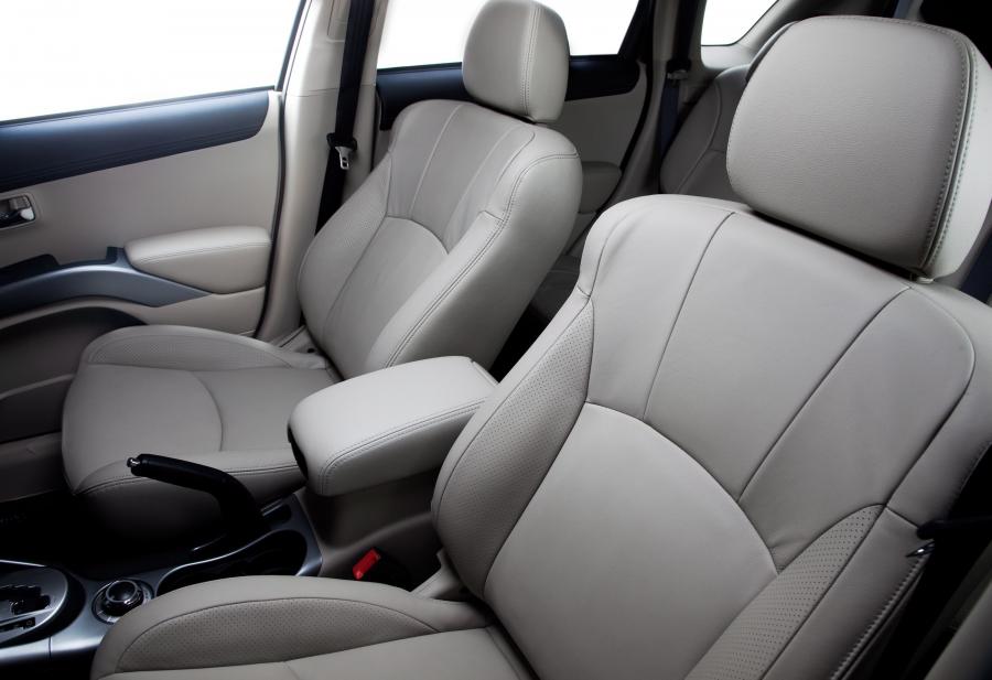  Mitsubishi Outlander GT 2010 года  (фото 59 из 91)